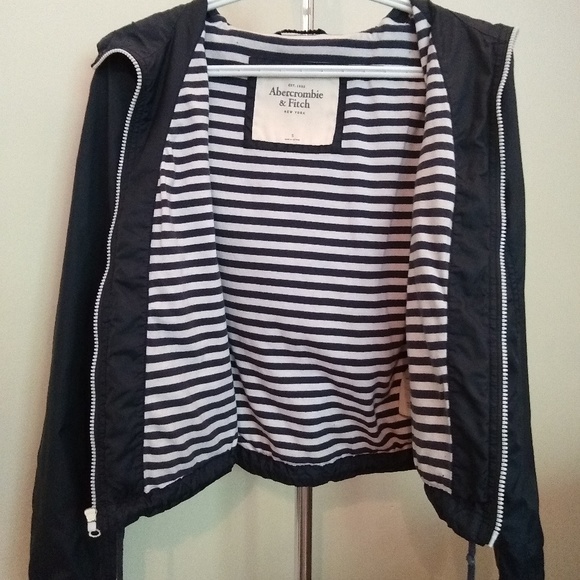 Jacket - Picture 2 of 4